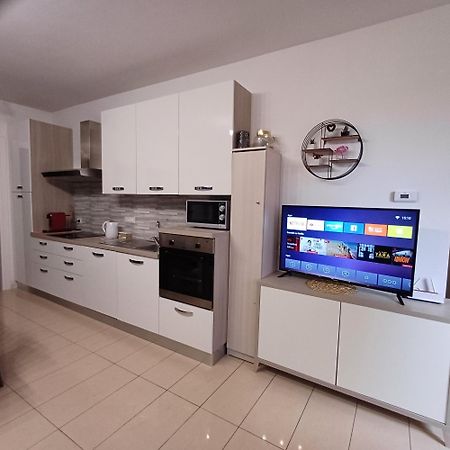 Appartamento Lucini Ai Portici C,parcheggio disponibile Tirano Esterno foto